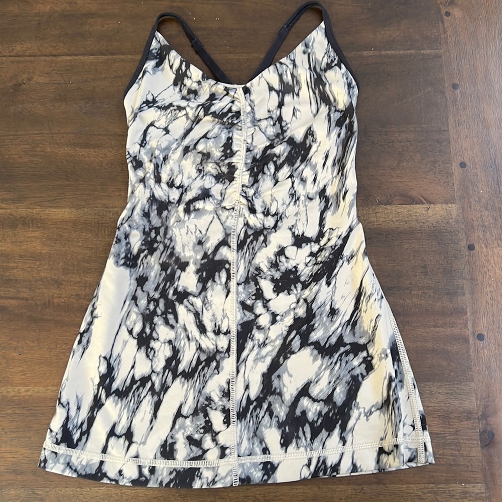 Lululemon cross strap tank top - Limited edition tie dye